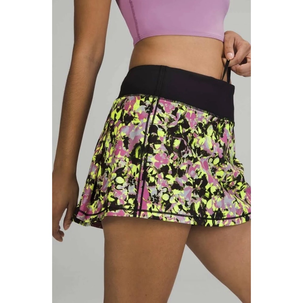 Lululemon Pace Rival Mid Rise Skirt 10 Floral Athletic Tennis Golf Activewear